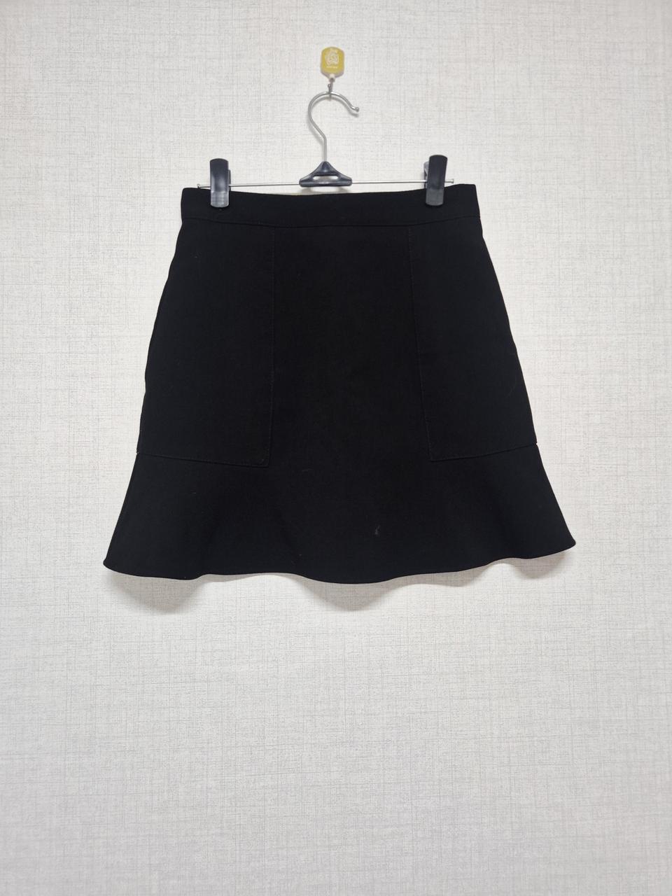 플레어 블랙 스커트