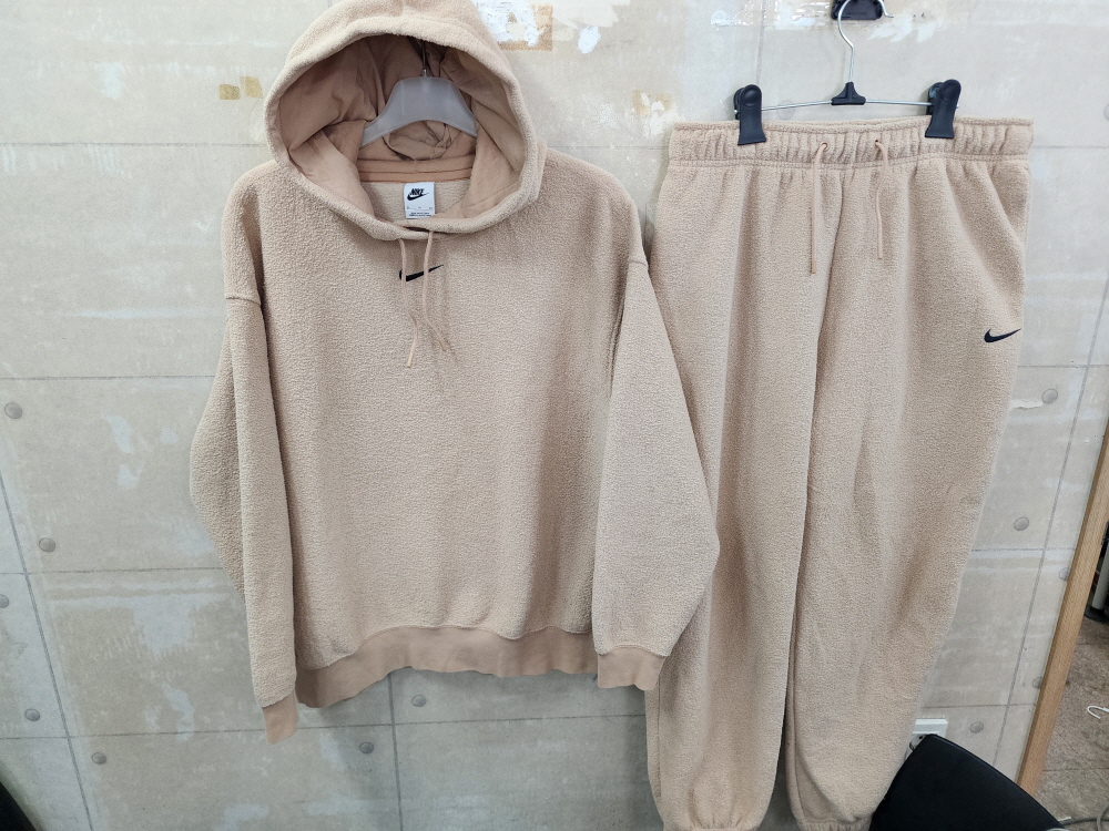 (XL)나이키 우먼스 에센셜 플러시 후디 셋트/XL/상태우수
