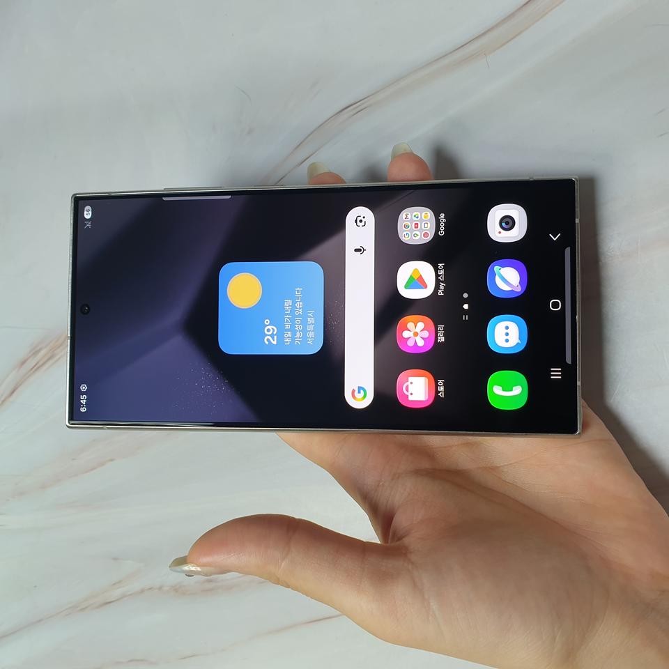 자급제 갤럭시 S24울트라 티타늄그레이 512G A급 판매합니다