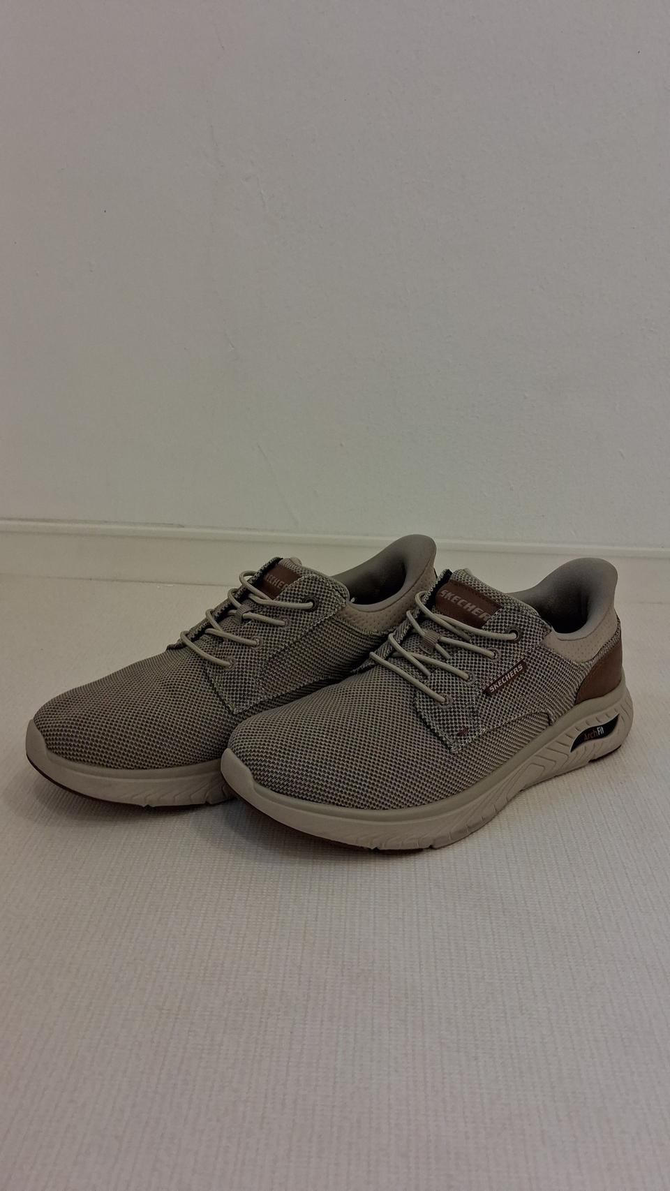 최고급 스케처스 아치핏 Skechers Arch Fit Infinity