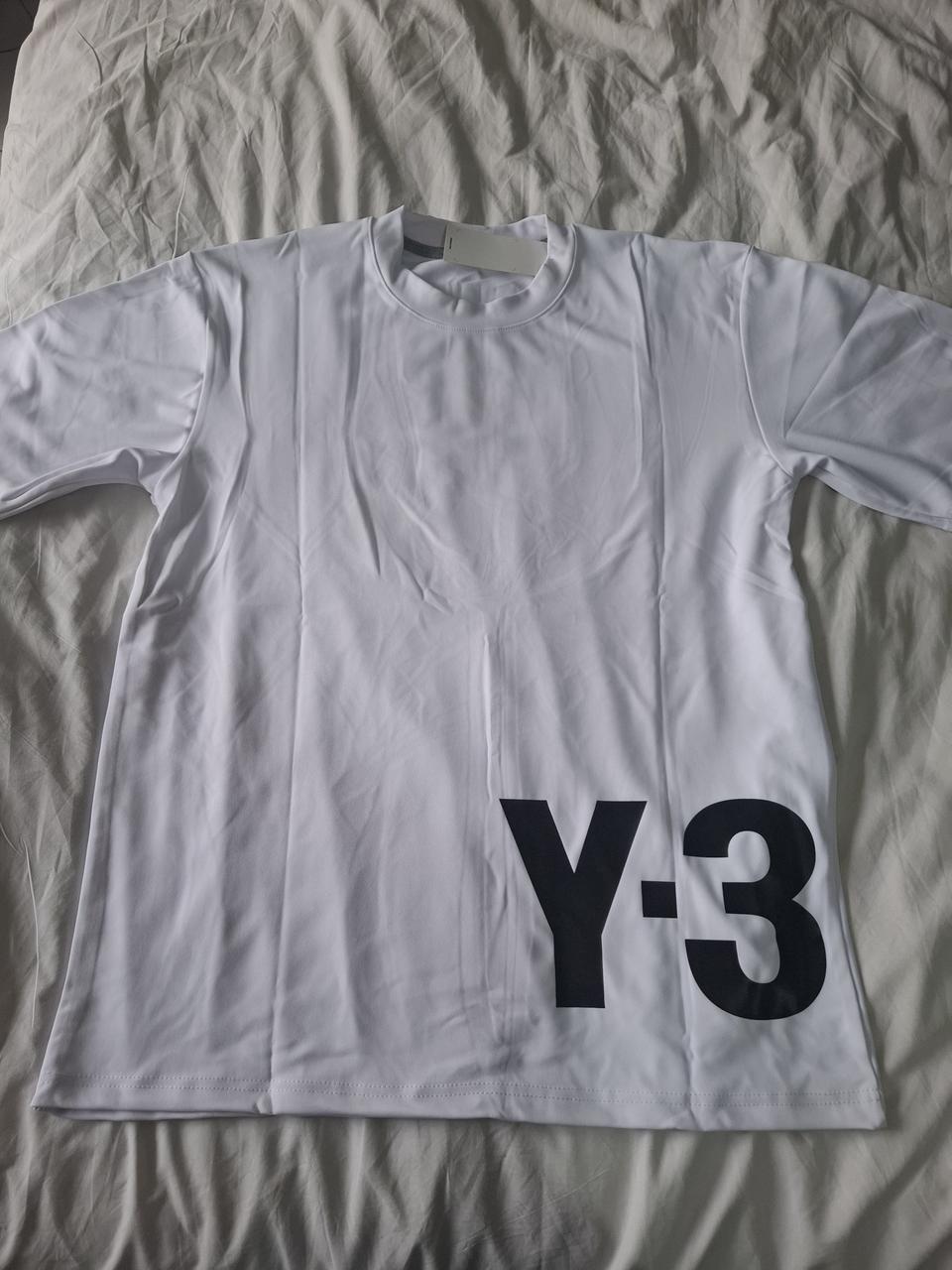 Y-3 반팔 티셔츠 화이트 ( 택 없습니당 참고바랍니닷)