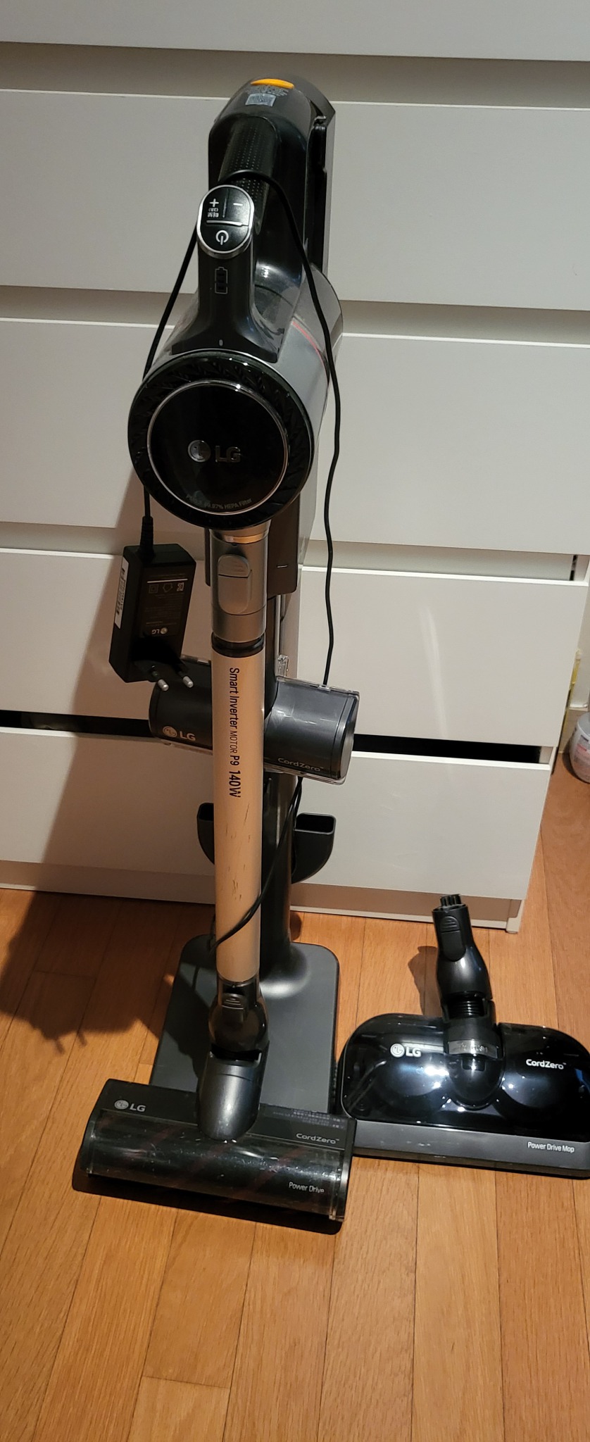 LG  코드제로 A9  청소기
