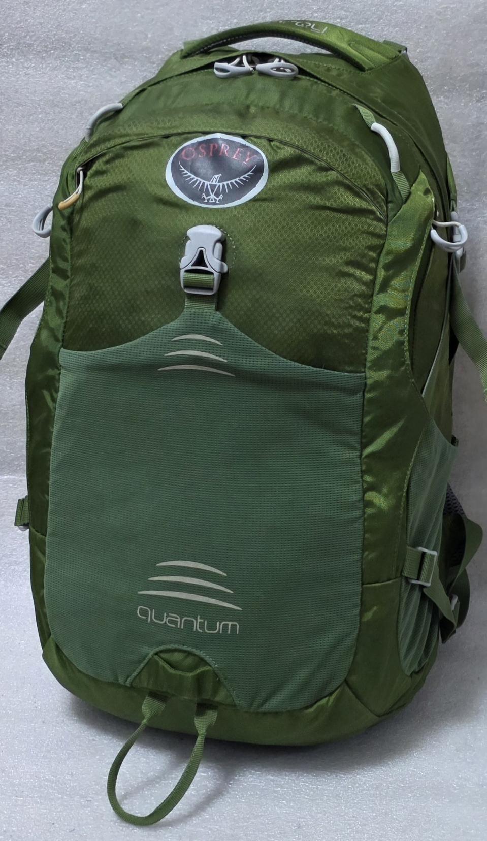 오스프리 OSPREY Quantum 등산배낭 여행캠핑백팩 34리터