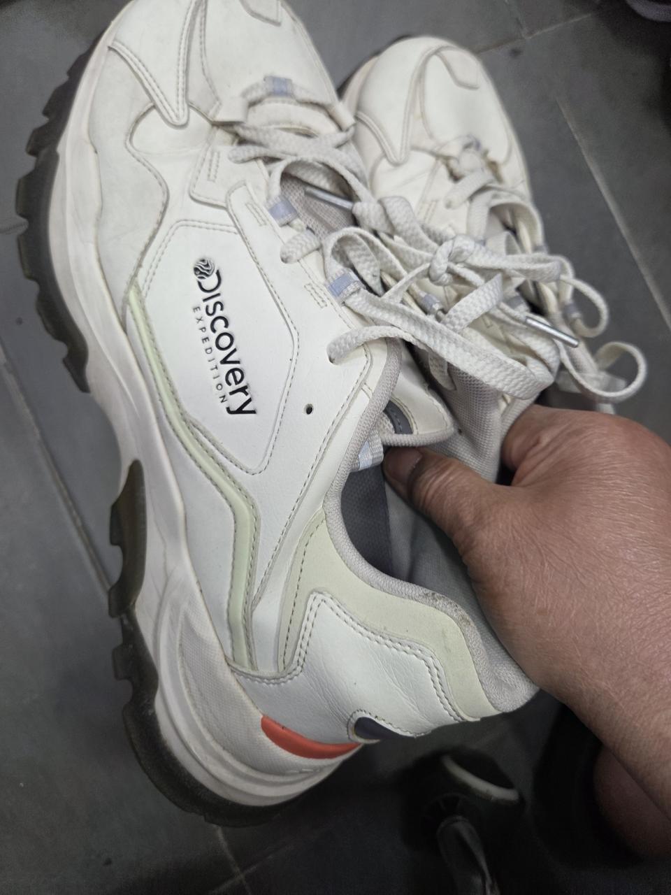 디스커버리 운동화 290
