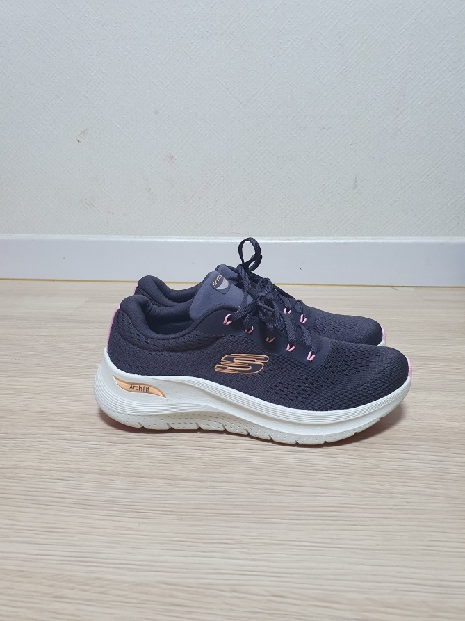 스케쳐스 아치핏 운동화 250