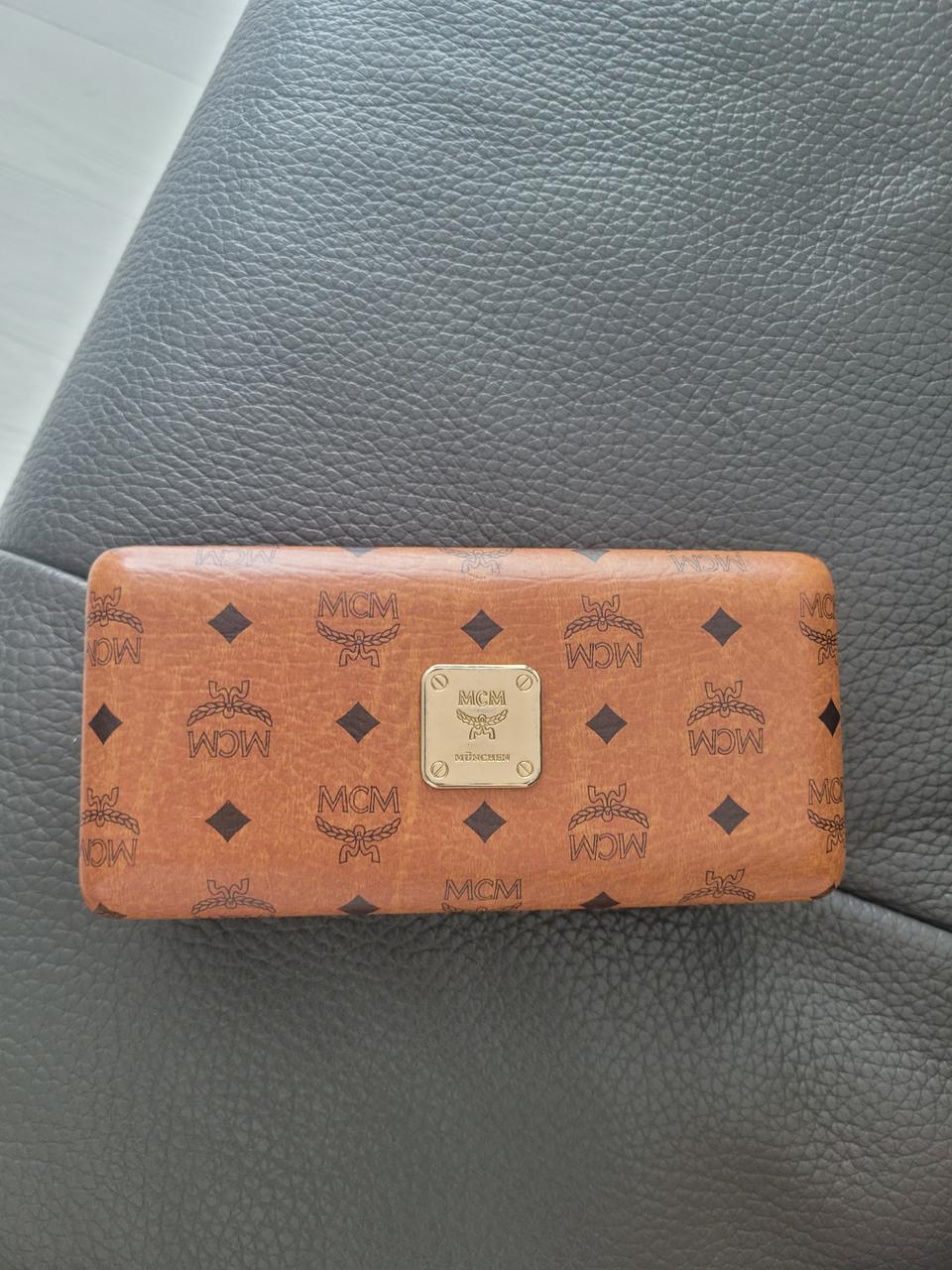 정품mcm 선글라스 케이스