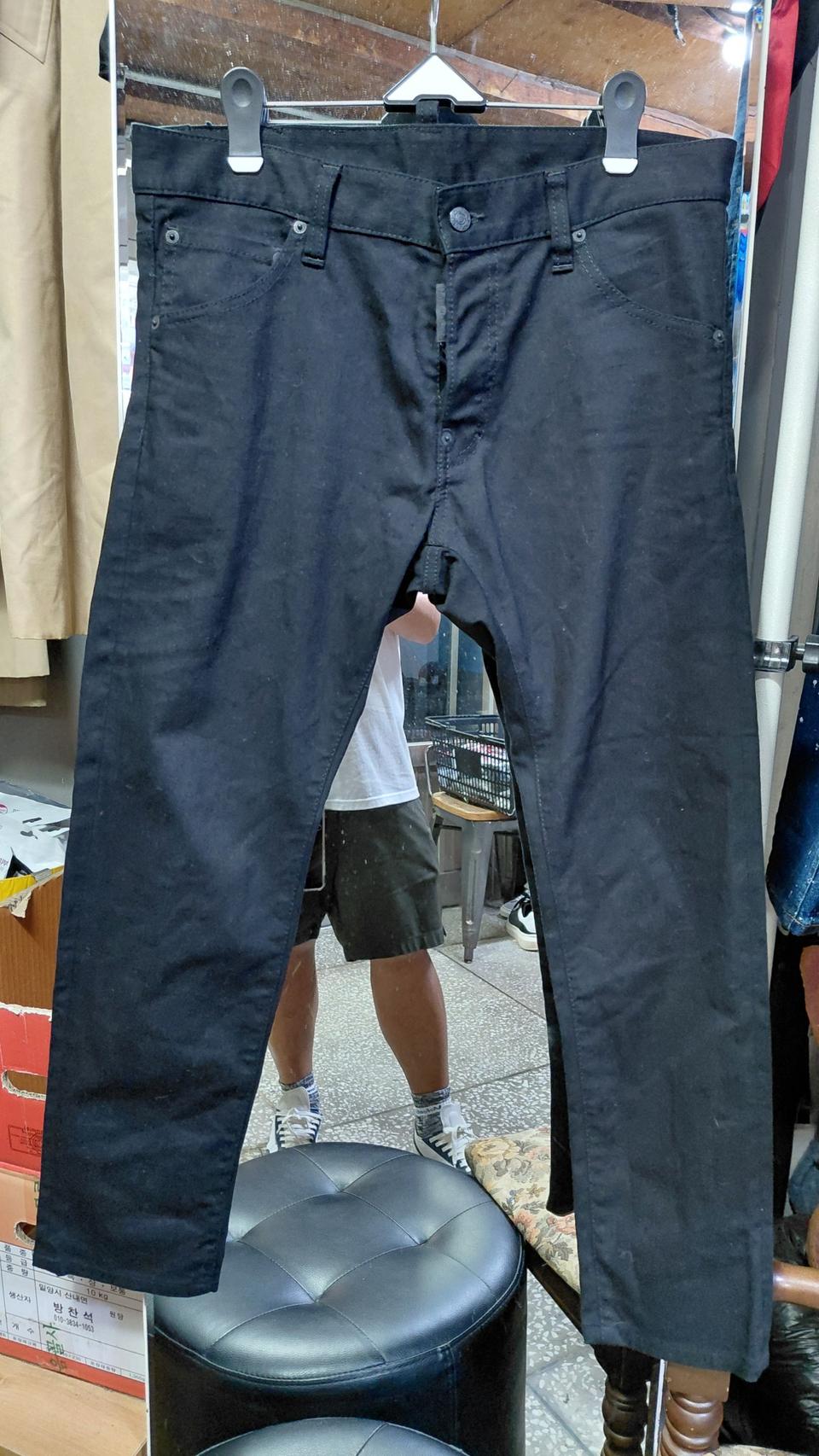34 디스퀘어드 블랙진