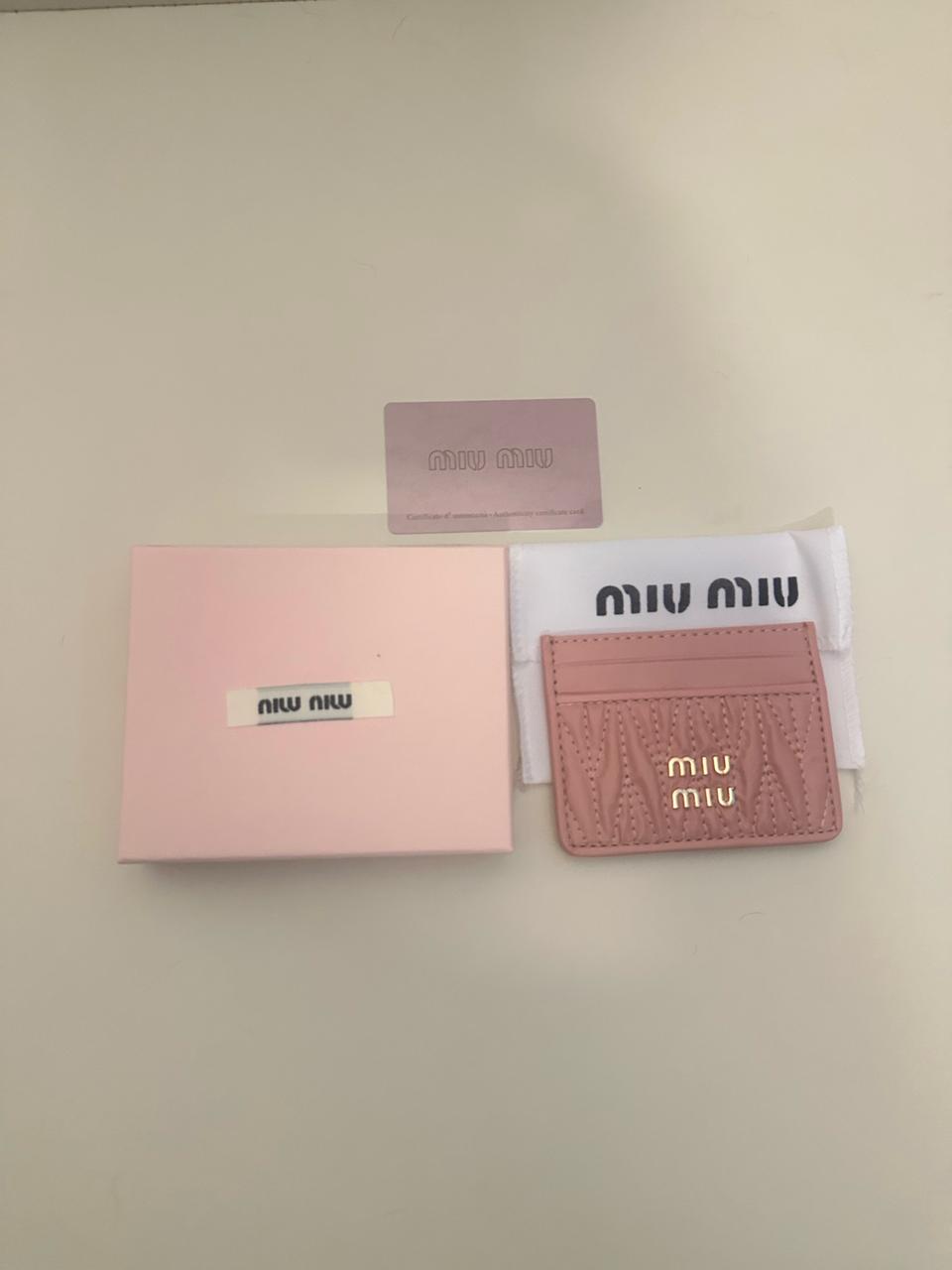 미우미우 퀄팅 카드지갑