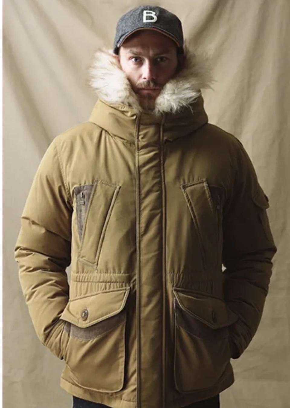 에스피오나지 콜비 Heavy Down Parka M 국내 100