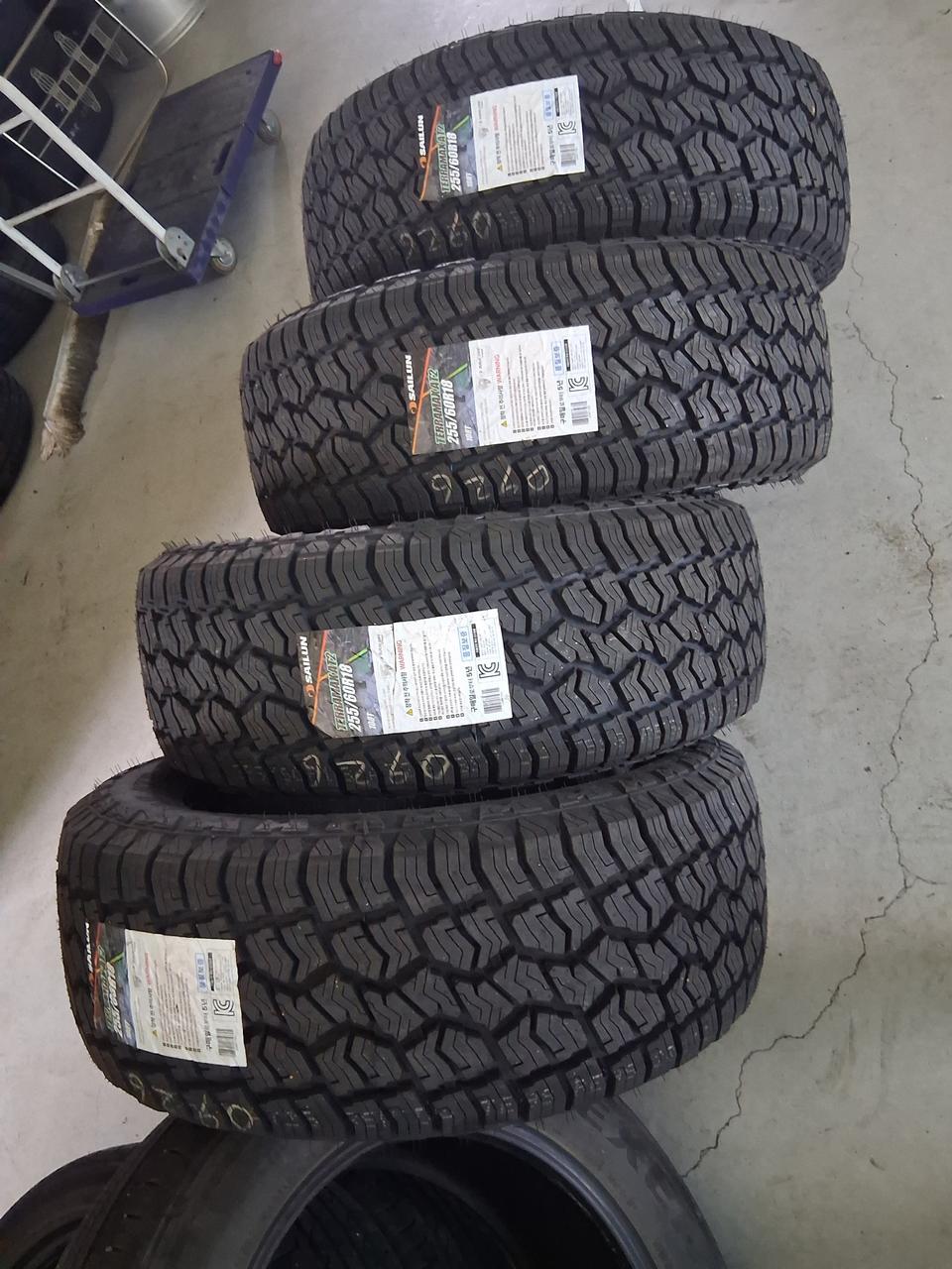 렉스턴스포츠코란도스포츠2556018AT2타이어
