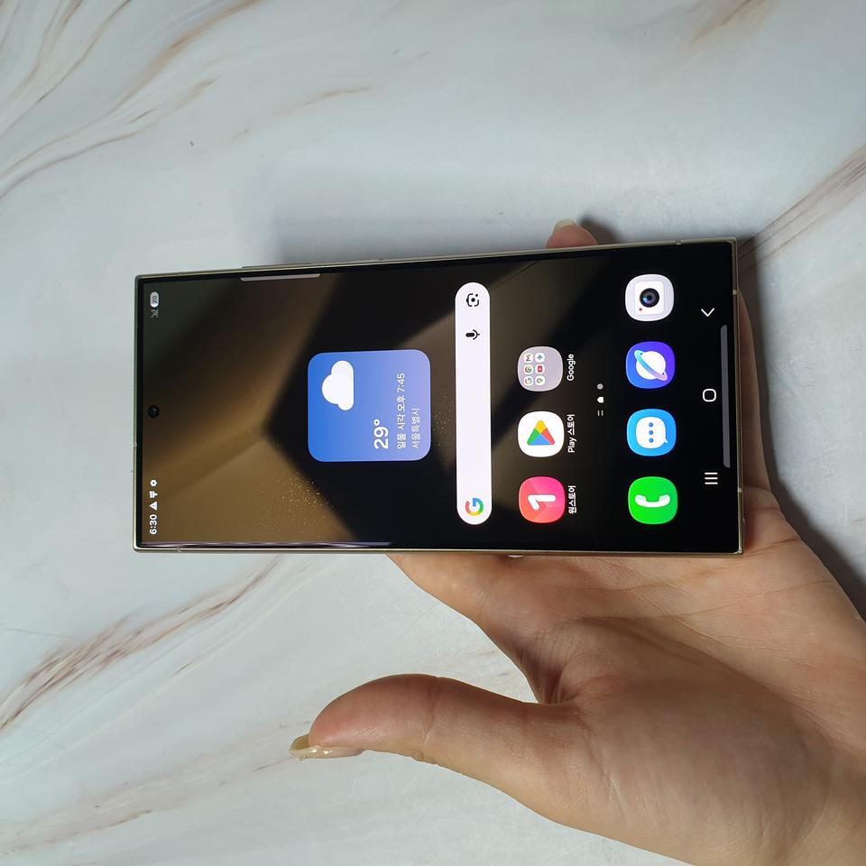 LG 갤럭시 S24울트라 티타늄 옐로우 256G A급 판매합니다