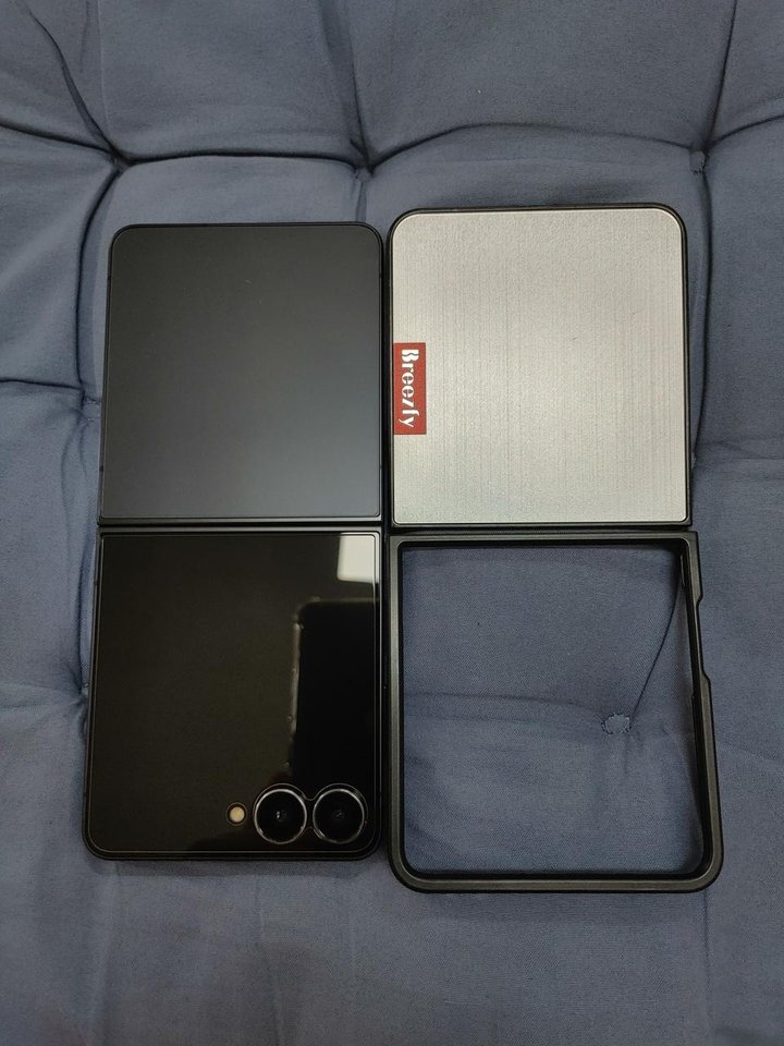 자급제 S급 ㅡ 갤럭시 Z플립7 256GB + 고급케이스