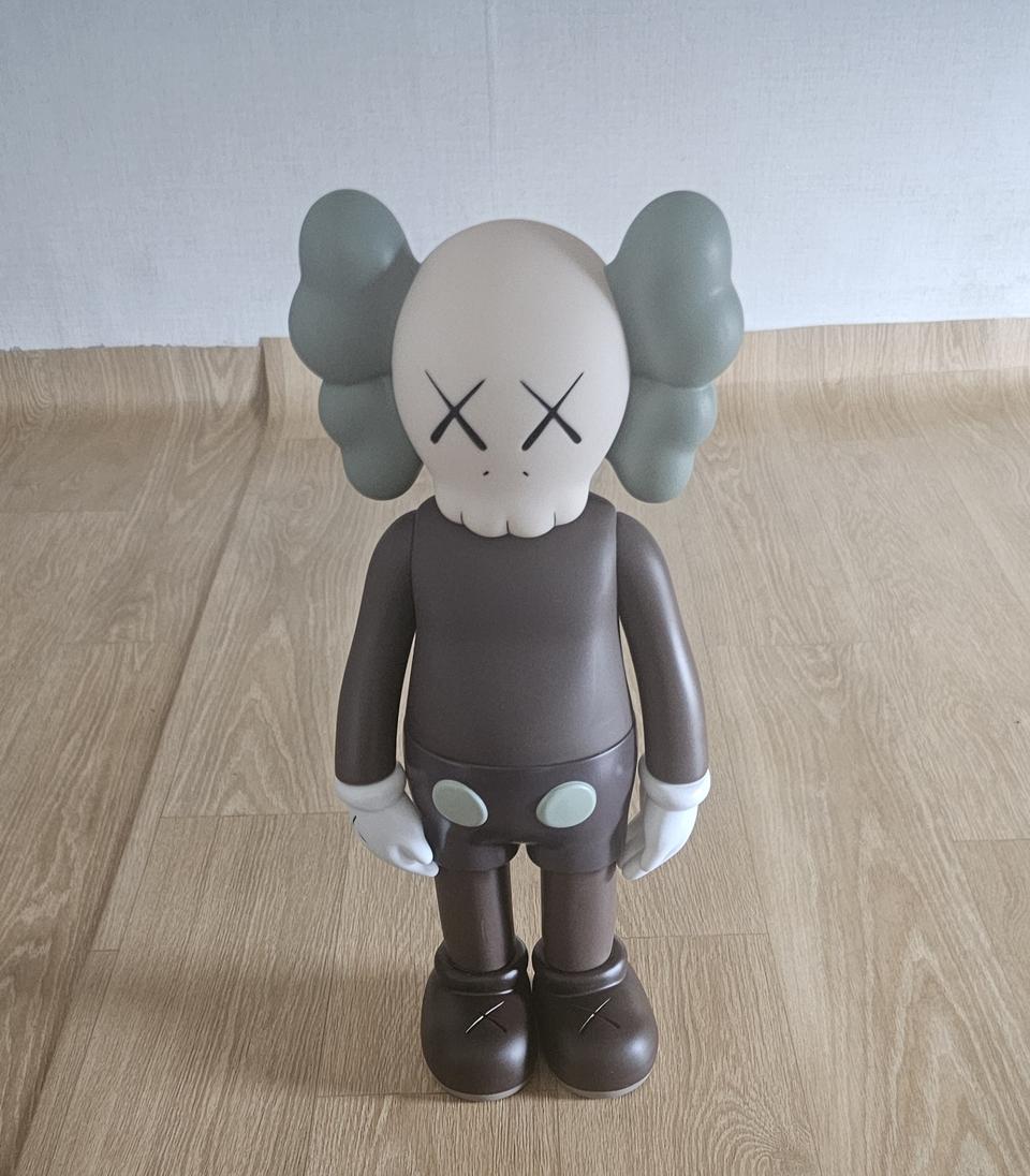 카우스 ×메디콤토이브라운새상품미새봉