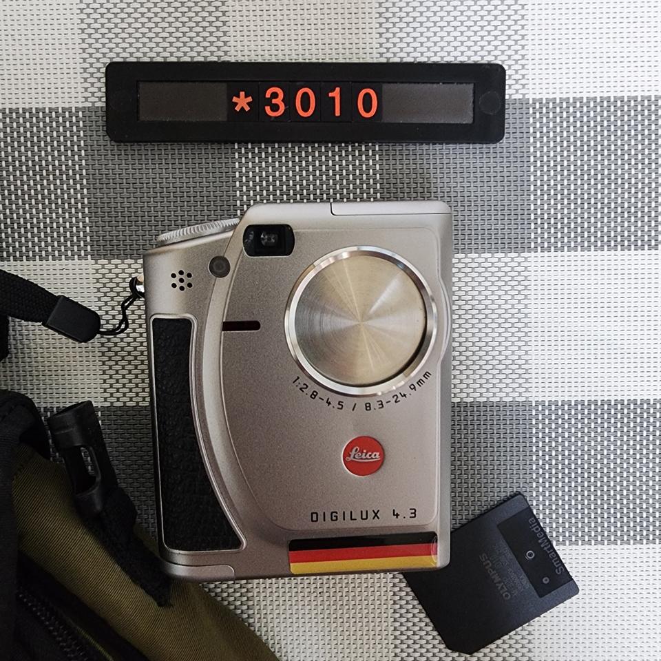 라이카 디지룩스 4.3 디지털카메라 파우치 포함