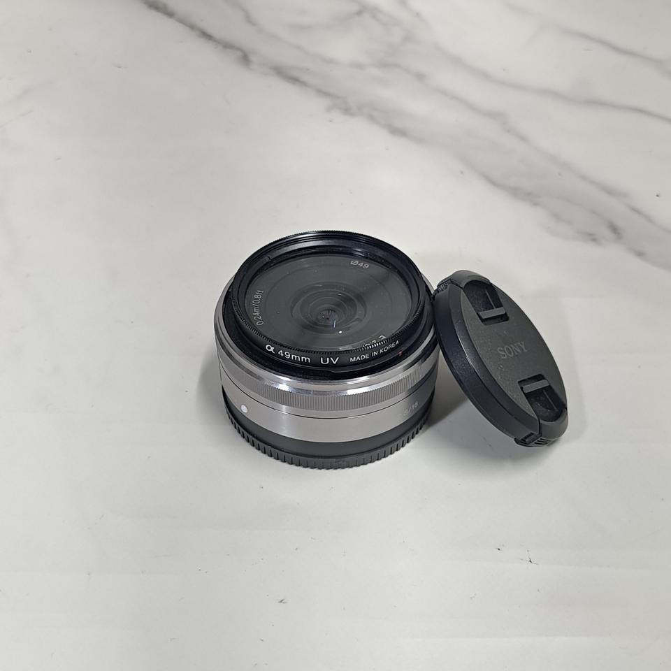 상태A 소니 E마운트 16mm F2.8 미러리스 실버 단렌즈