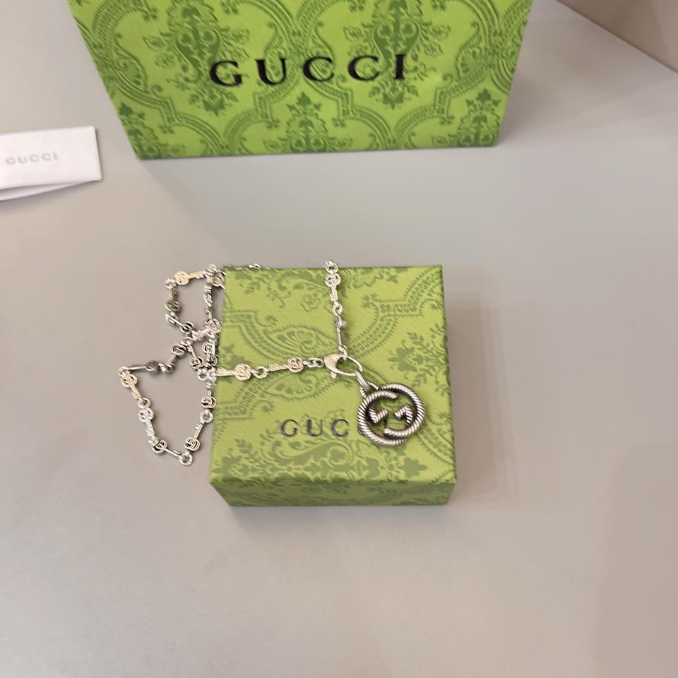 GUCCI 실버 목걸이