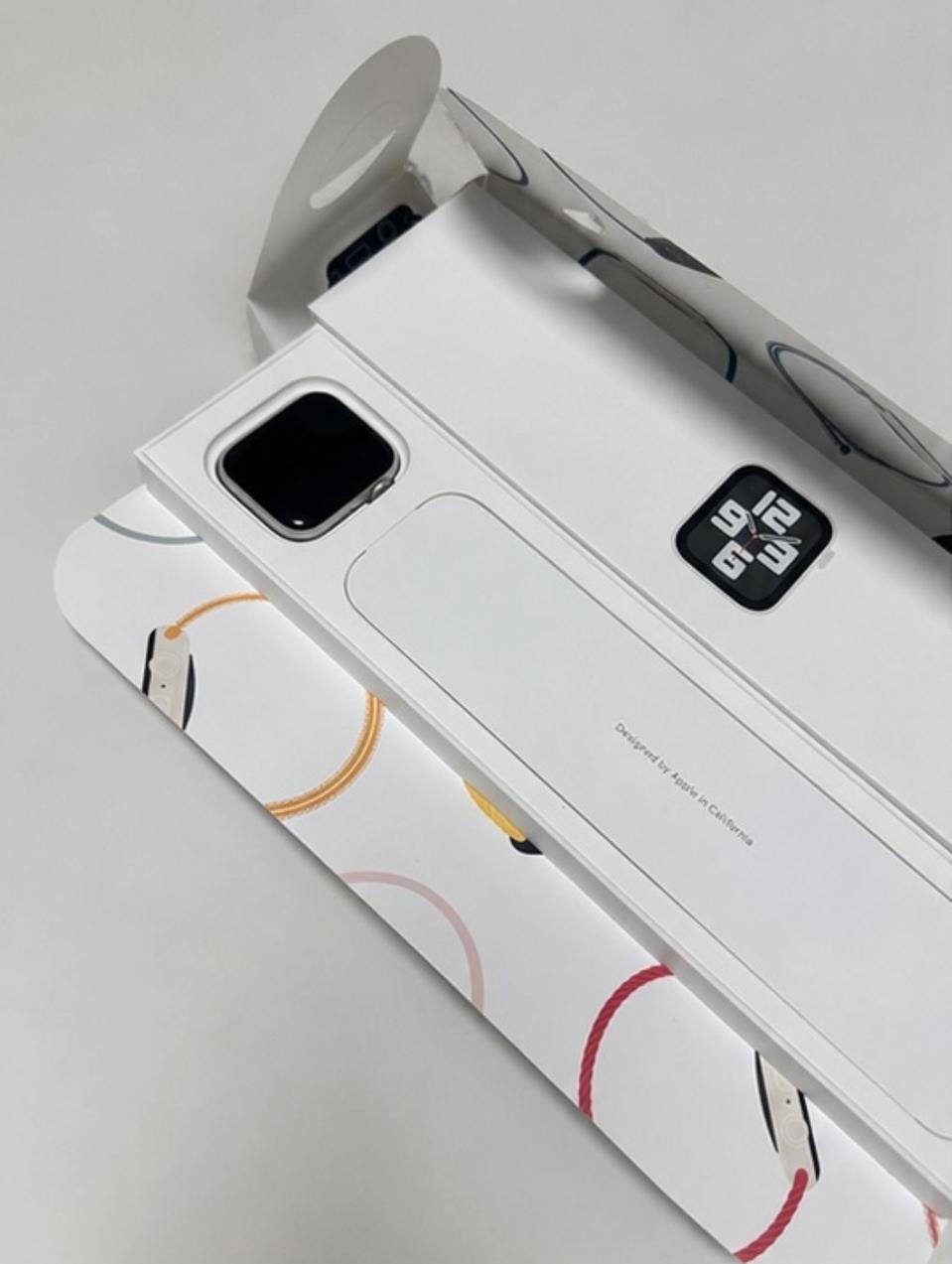 애플워치 SE 2세대 44mm 스타라이트