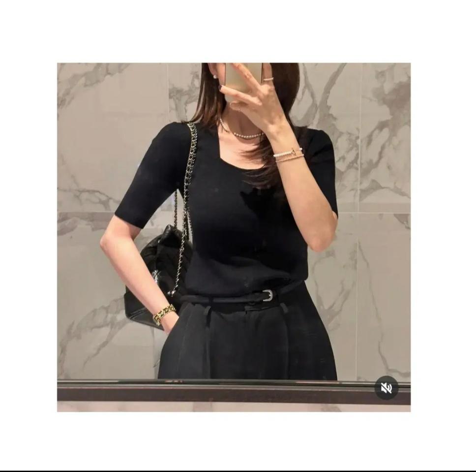디어로즈 스퀘어넥 하프 니트 - 블랙