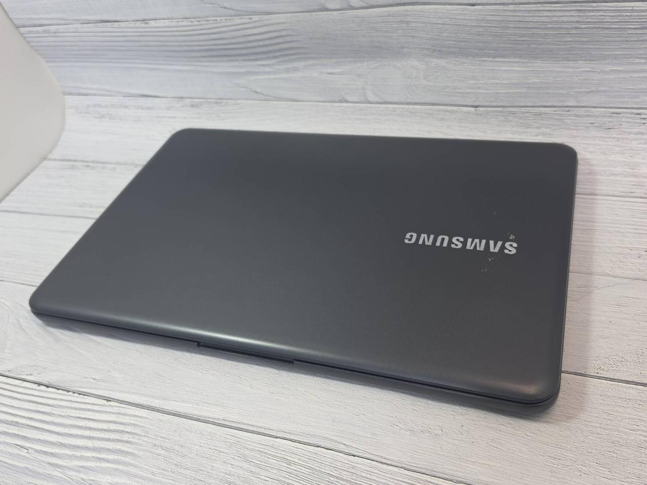 삼성 NT551EBE_i7 8565u 노트북 판매합니다.