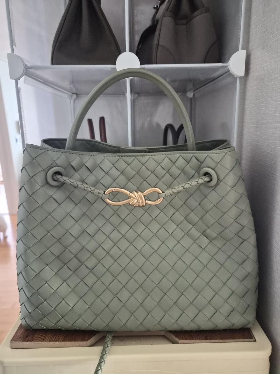 보테가안디아모 미듐