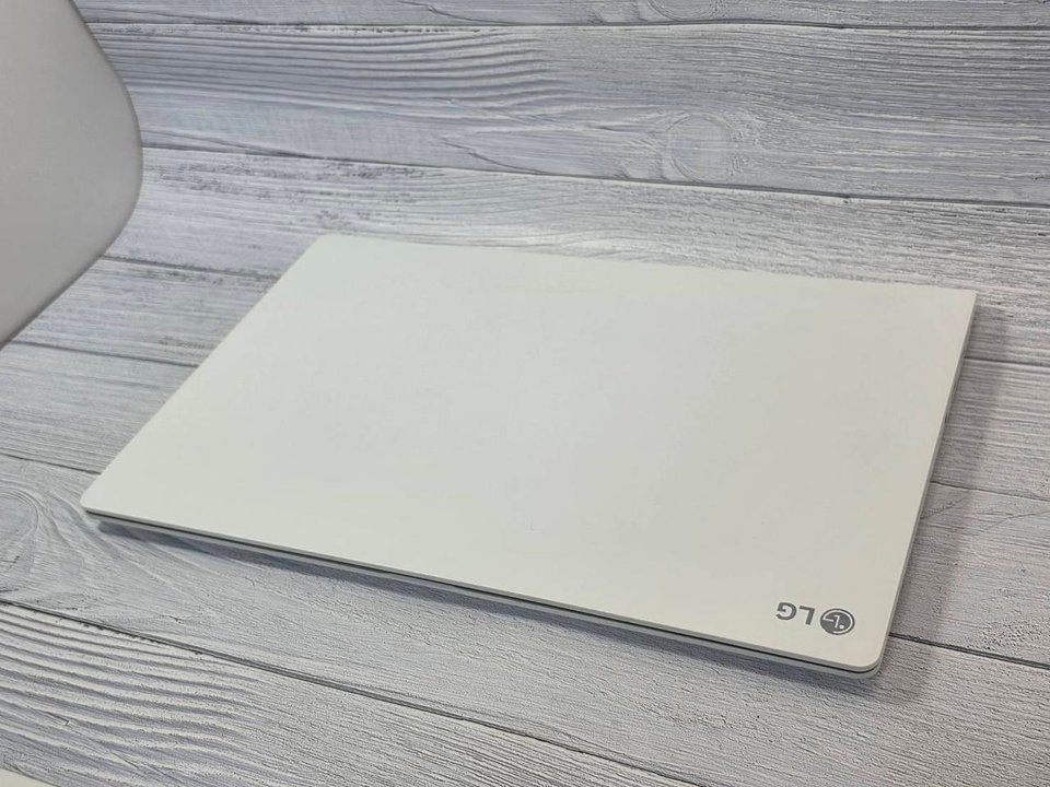 LG그램 15Z970_i7 7500u 노트북 판매합니다.