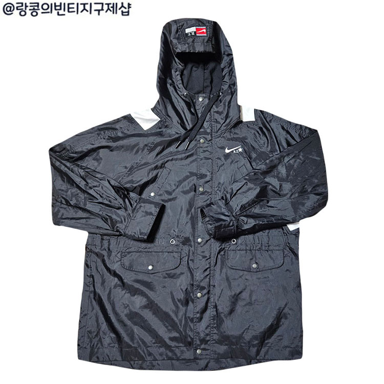 나이키 올드스쿨 빈티지 리카르도 티시 자켓