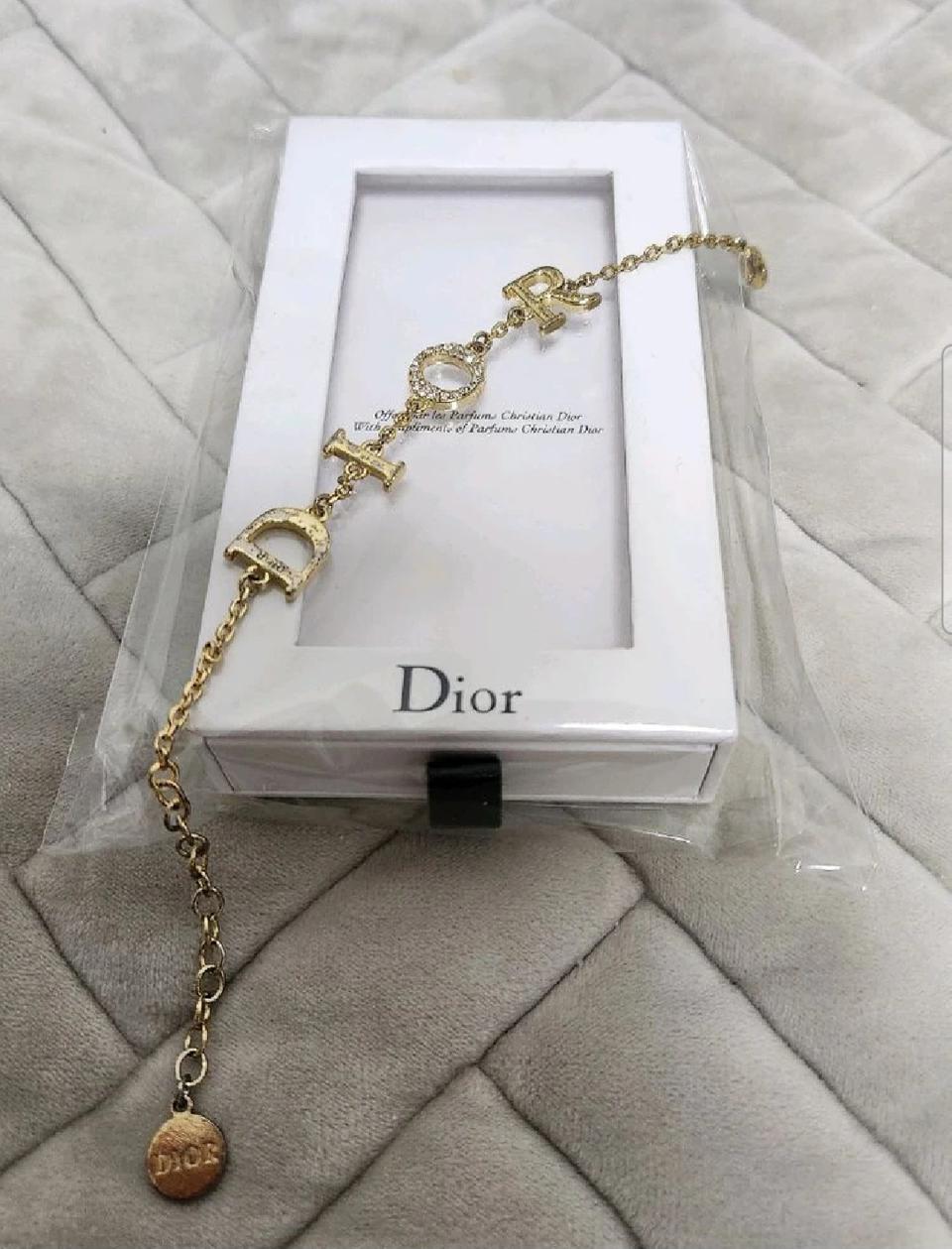 [All 925silver/각인완벽] 디올 금장 DIOR 로고 큐빅 팔찌