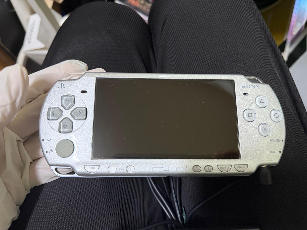 소니 psp-2000 IS 아이스 실버 S급 2