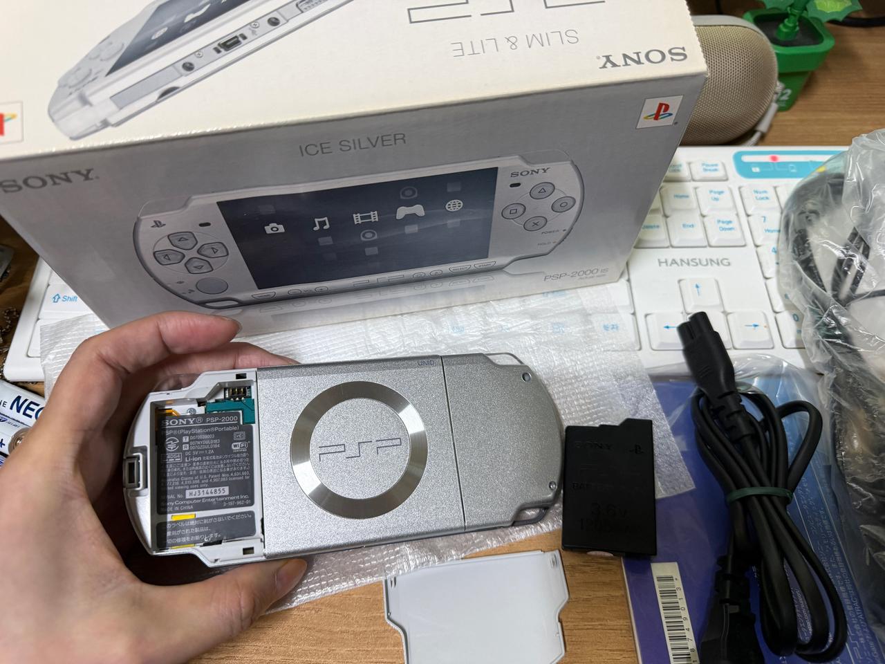 소니 psp-2000 IS 아이스 실버 S급 5