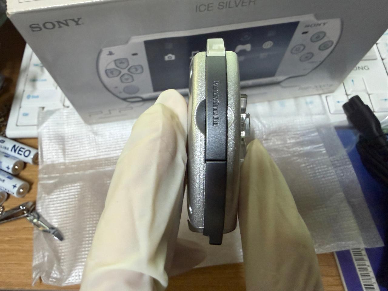 소니 psp-2000 IS 아이스 실버 S급 8