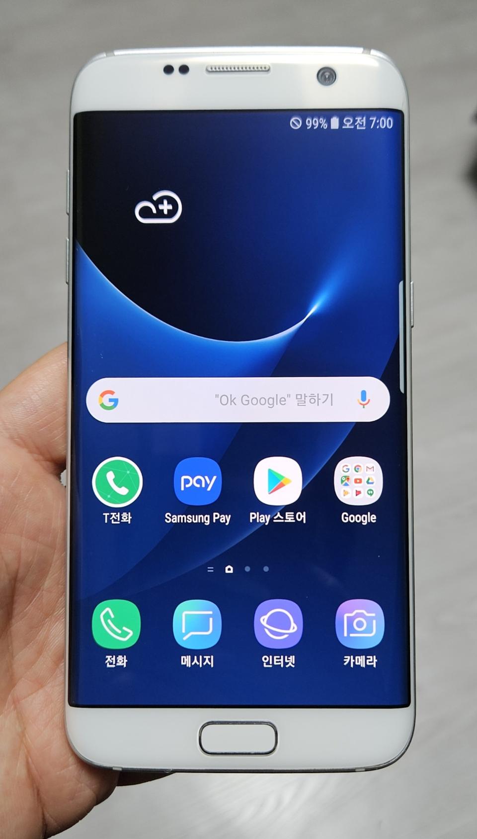 갤럭시 S7엣지 화이트 32GB A급 싸게 팝니다.