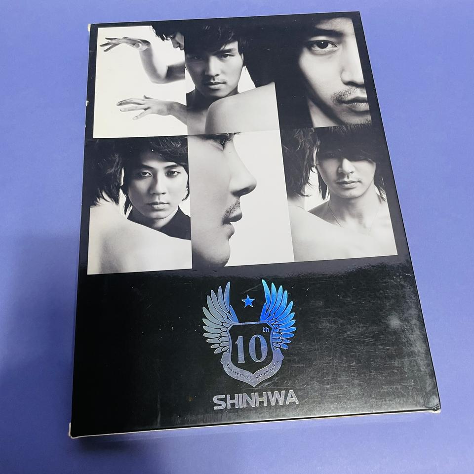 [중고음반/CD] 신화 Shinhwa 9집 (10주년기념 한정반) RUN