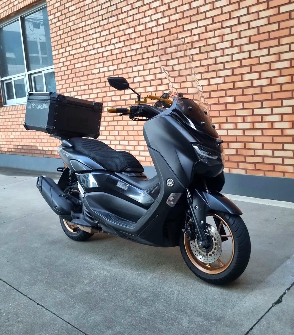 22년식 NMAX 125 판매합니다.