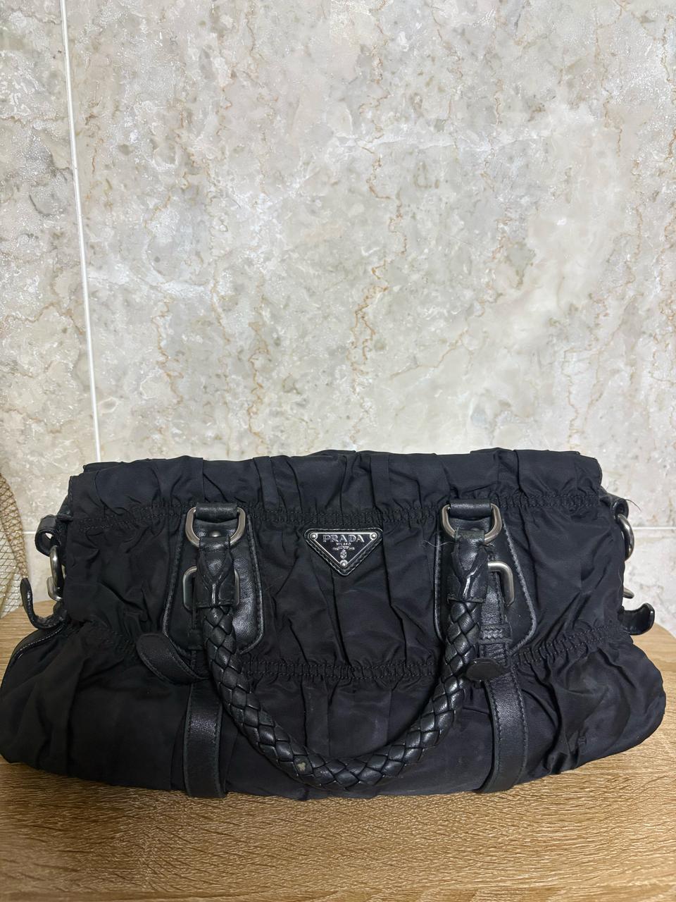 정품 프라다 포코노 가죽 고프레 가방