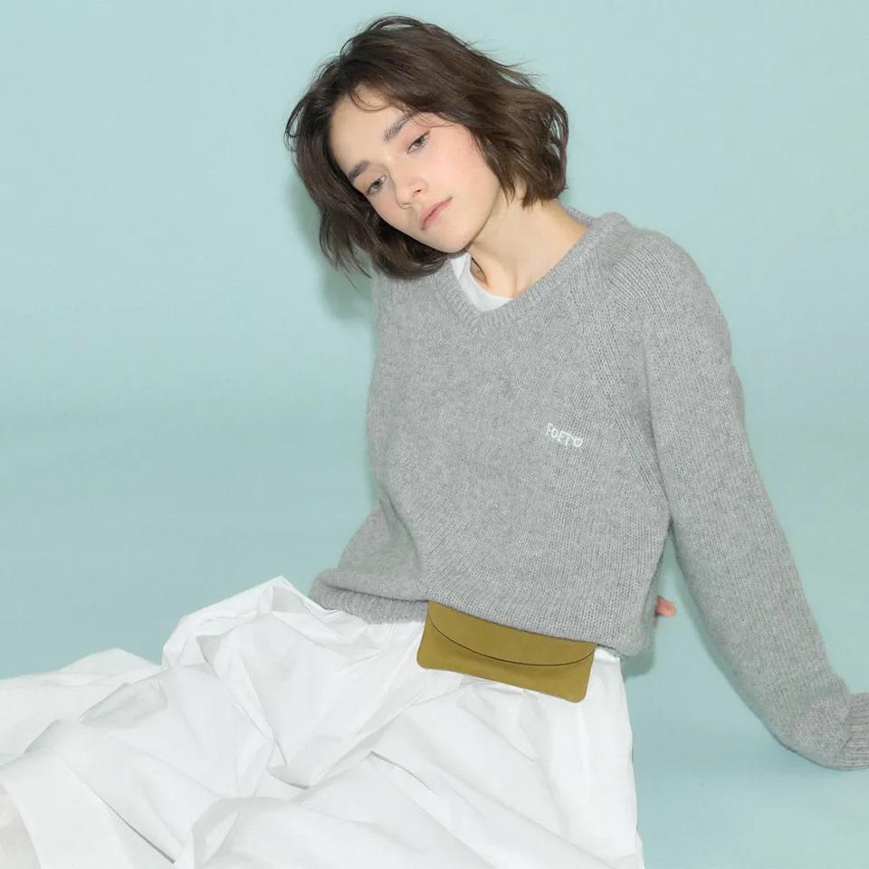 포에토 클래식 브이넥 니트(그레이)