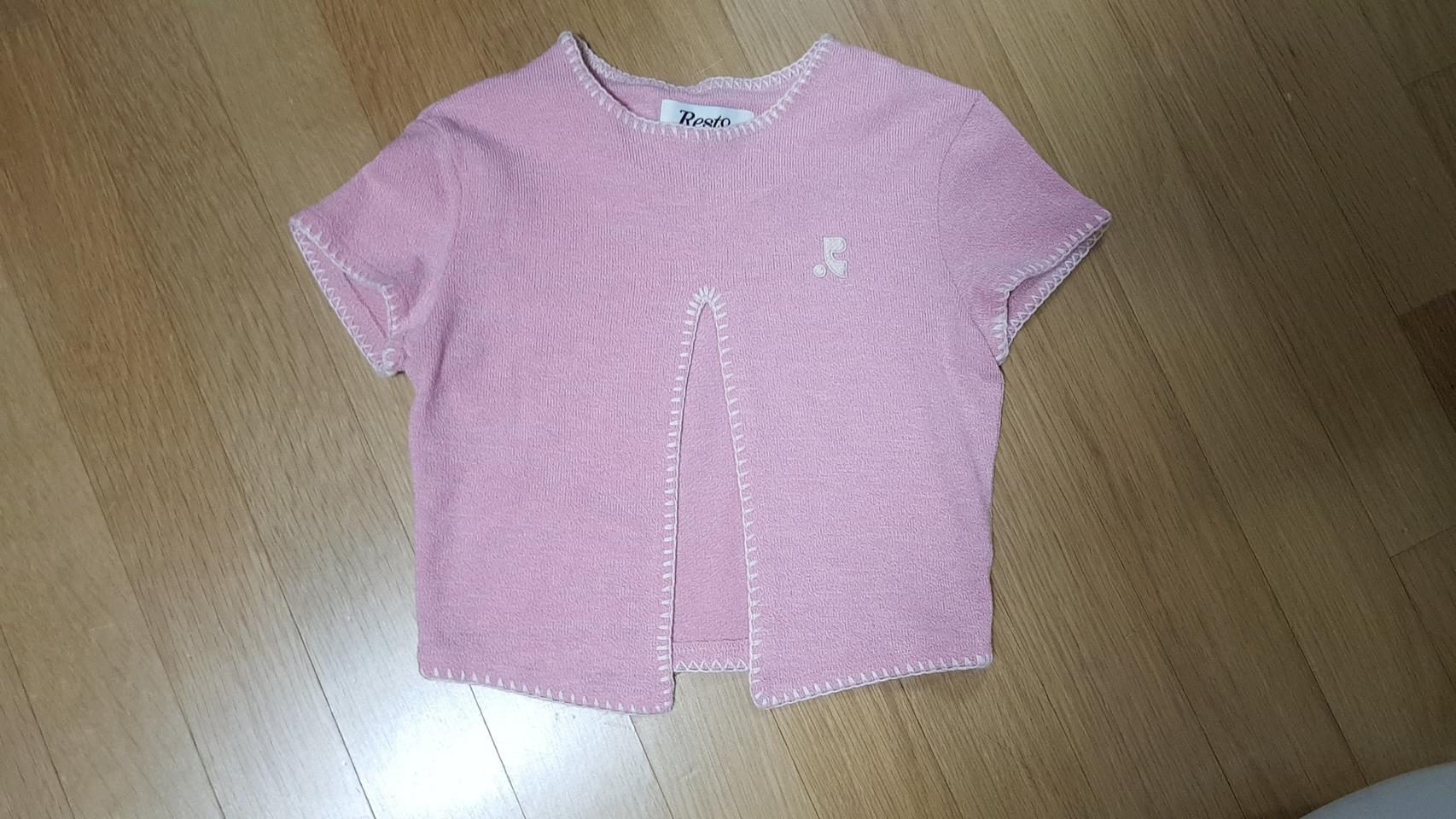 새상품 레스트앤레크레이션 반팔