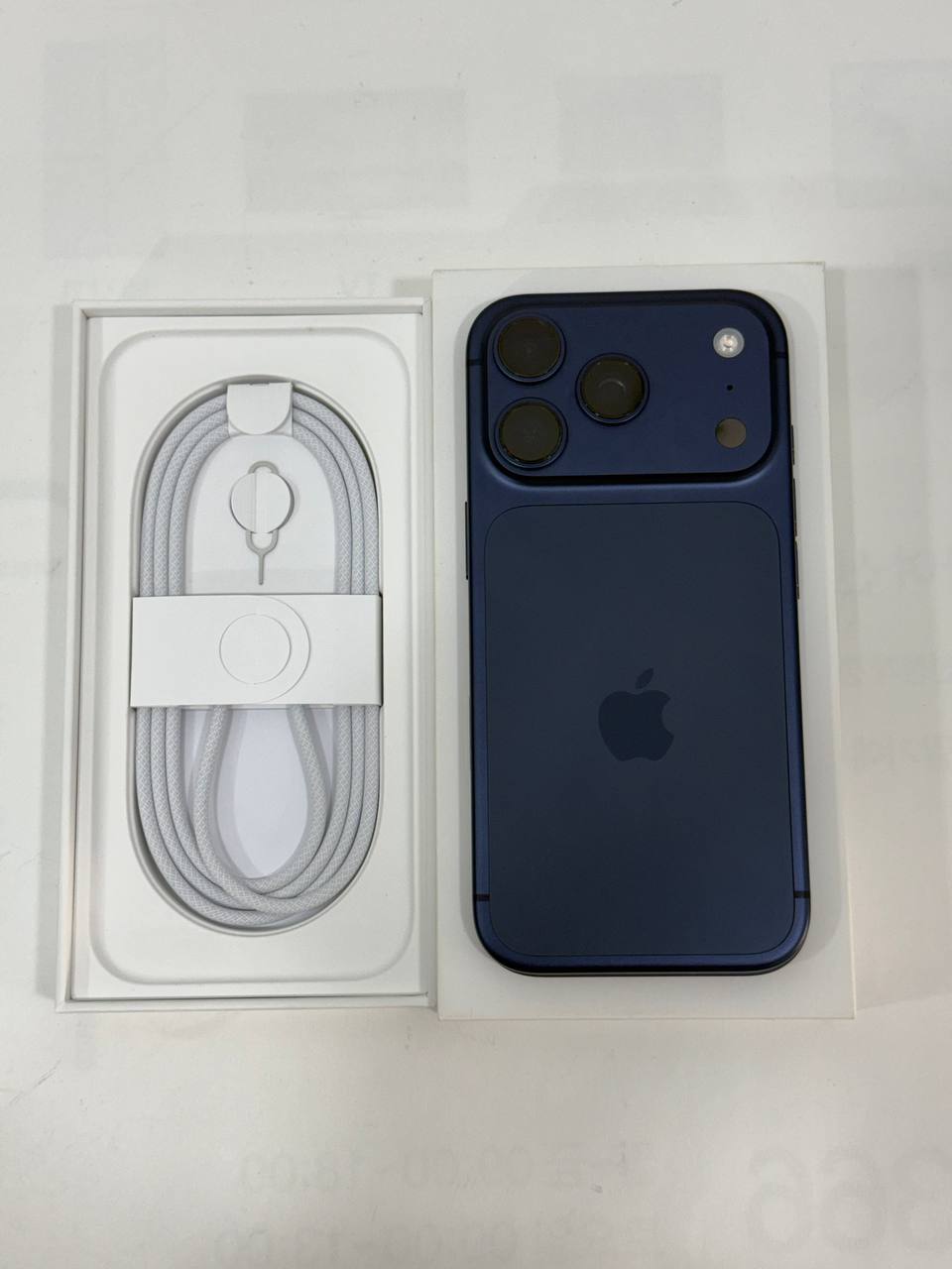 풀박)아이폰17프로 블루 256GB/98% Y2212