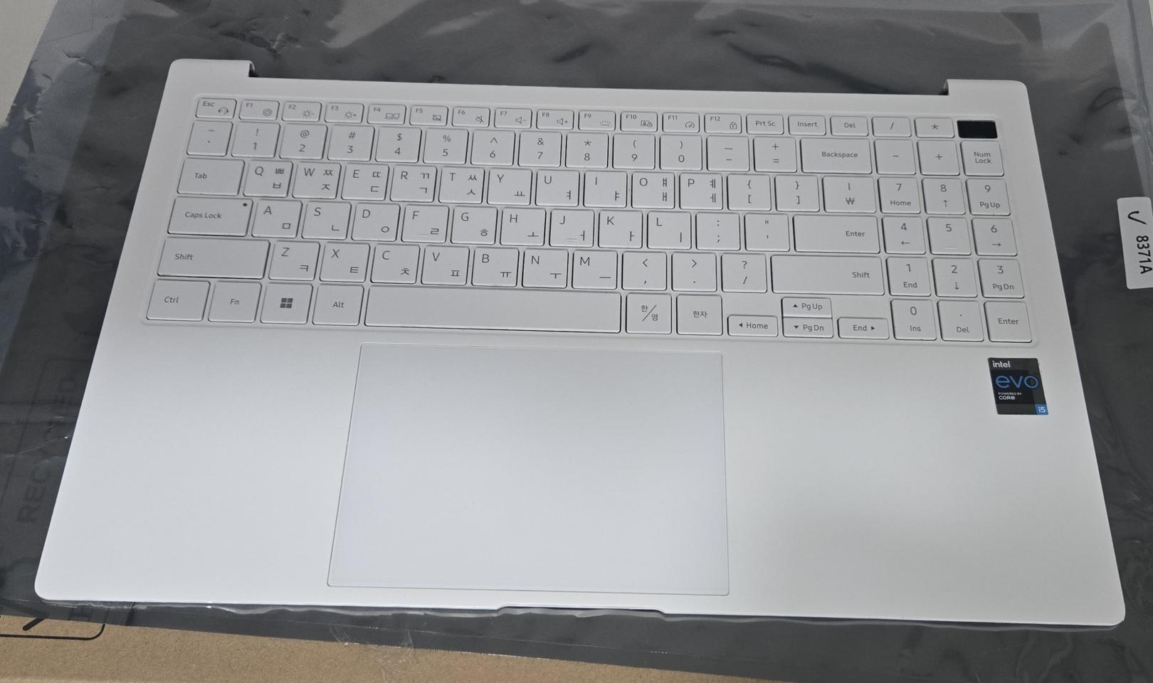 중고)nt951(nt950)XDB 상판 케이스 i5 i7 B+  팜