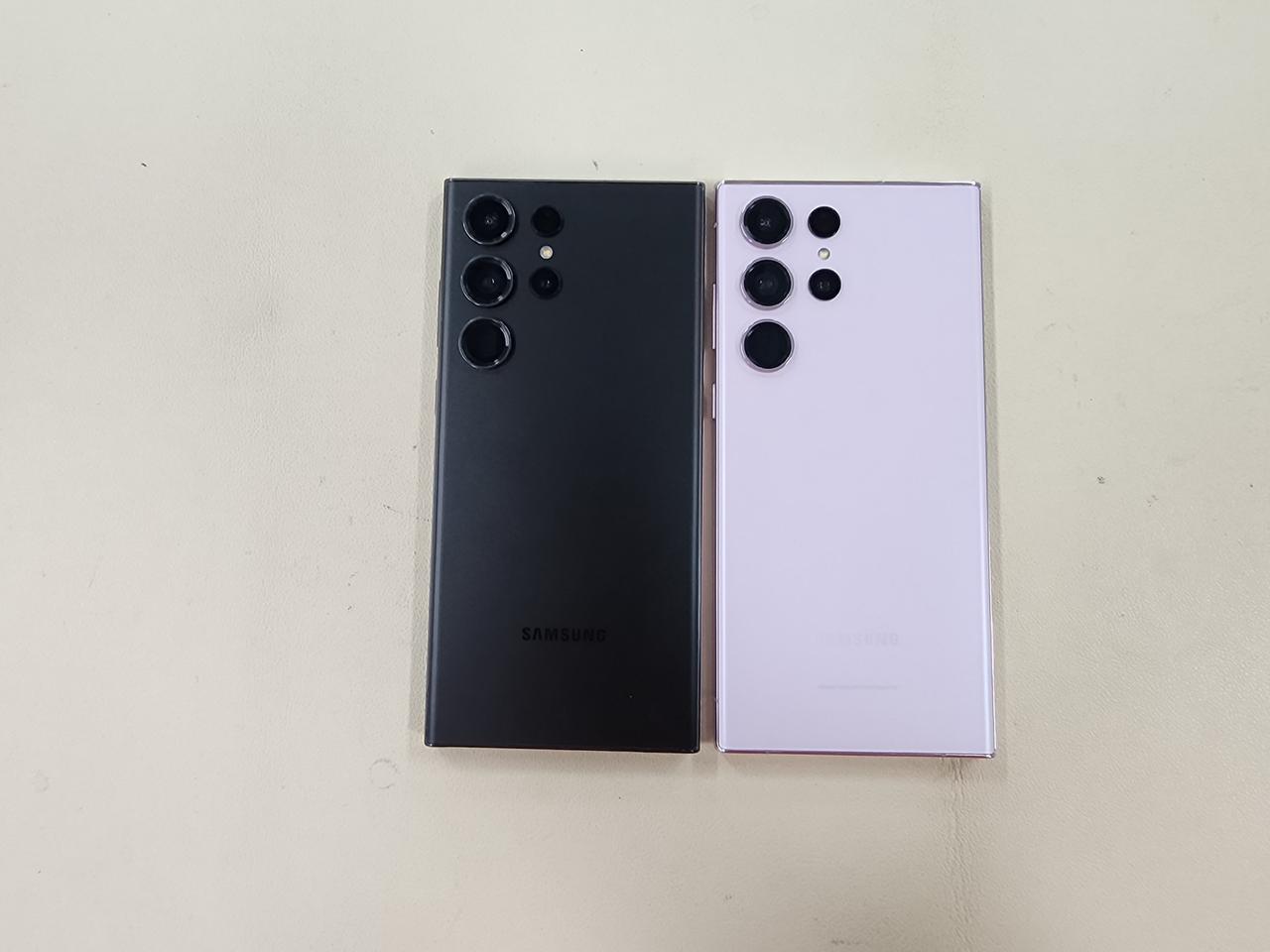 갤럭시s23울트라 256G  무잔상 무찍힘 상태최상 ^^