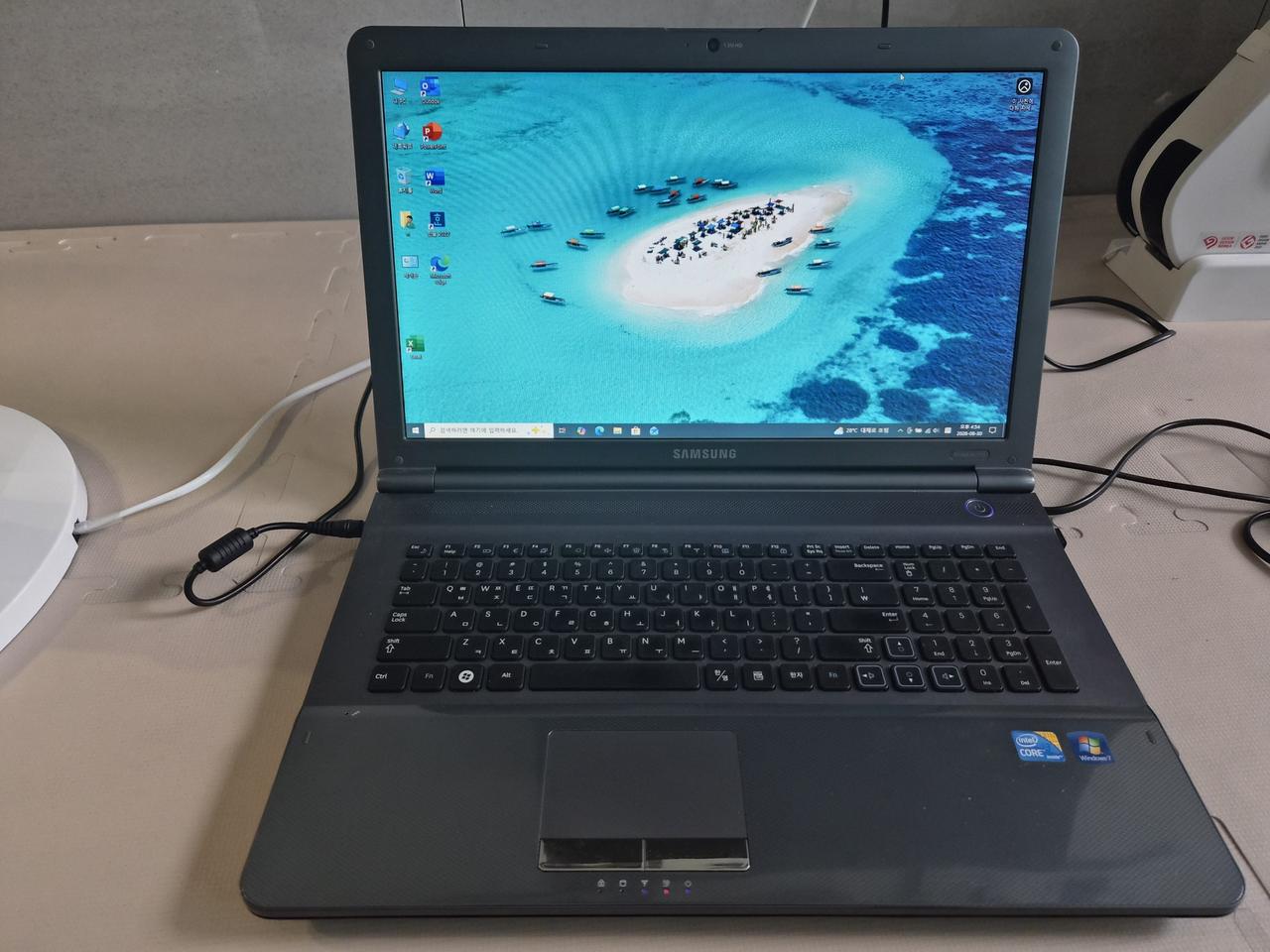 삼성 노트북 rc710  i3 17인치 팝니다