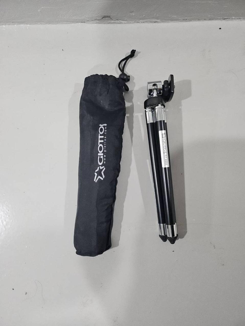 [GIOTTOS] 휴대형 카메라/폰 삼각대 RT8000팝니다.