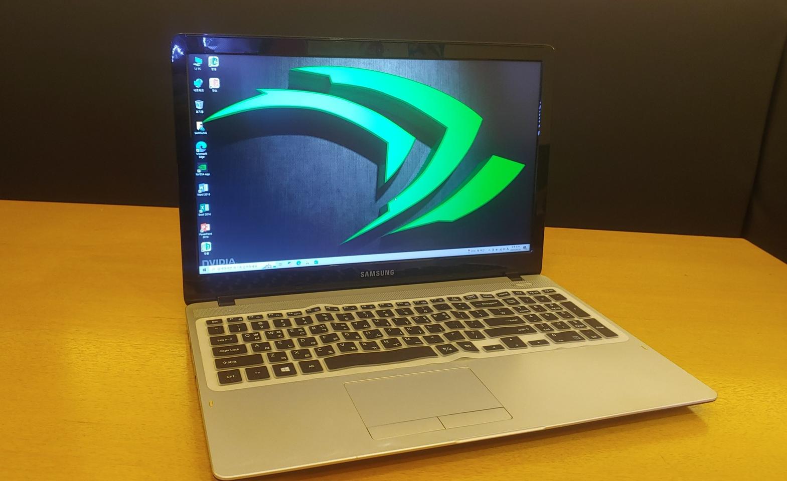 삼성 슬림 노트북 NT500RP i7-6200U,외장그래픽 940MX