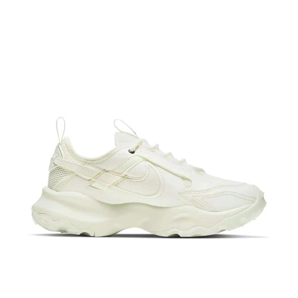 나이키 TC7900 남녀공용 운동화 멀티 컬러 가능DD9682-100