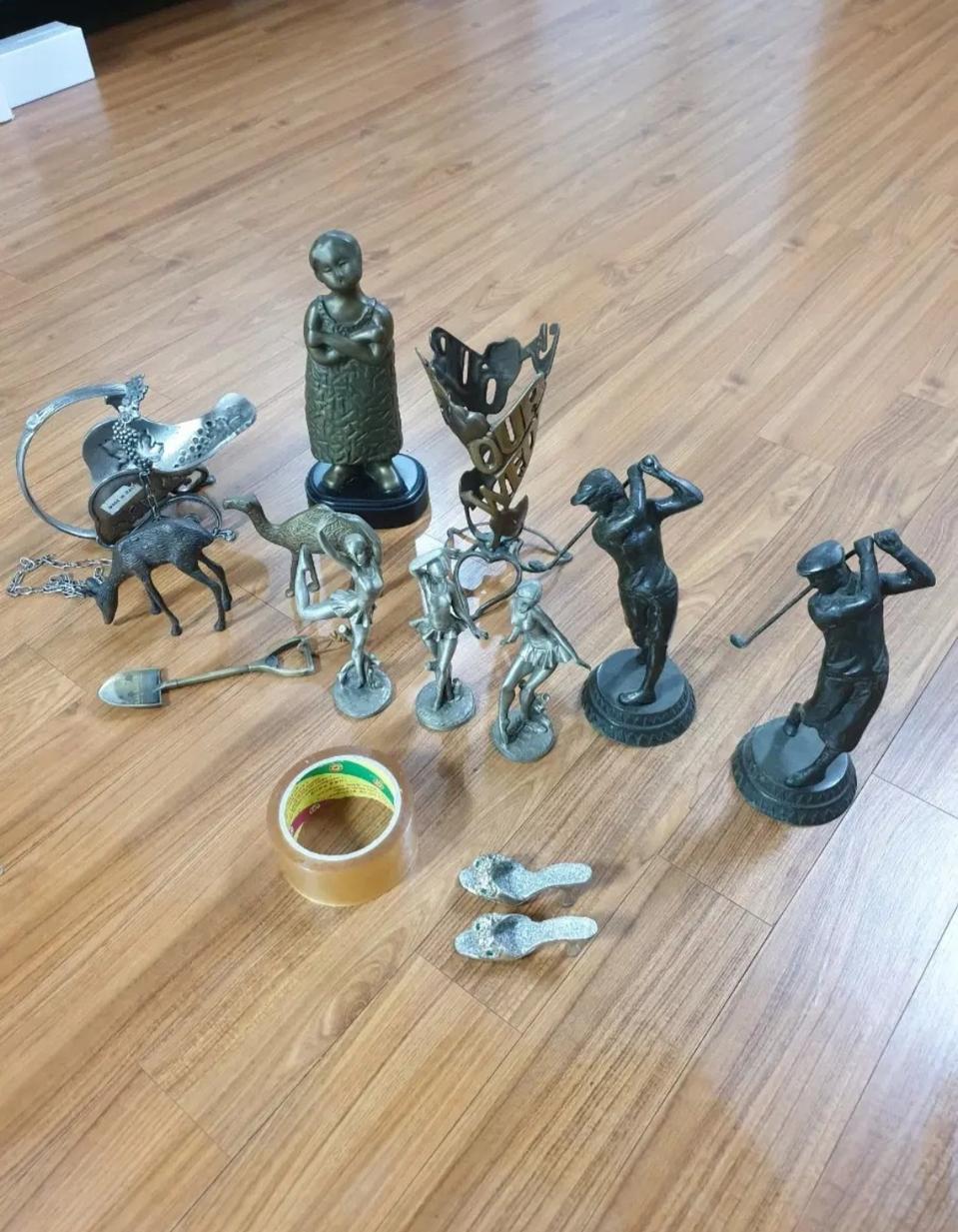 다양한 동브론즈 사진일괄