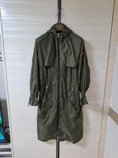 몽클레어 롱 바람막이