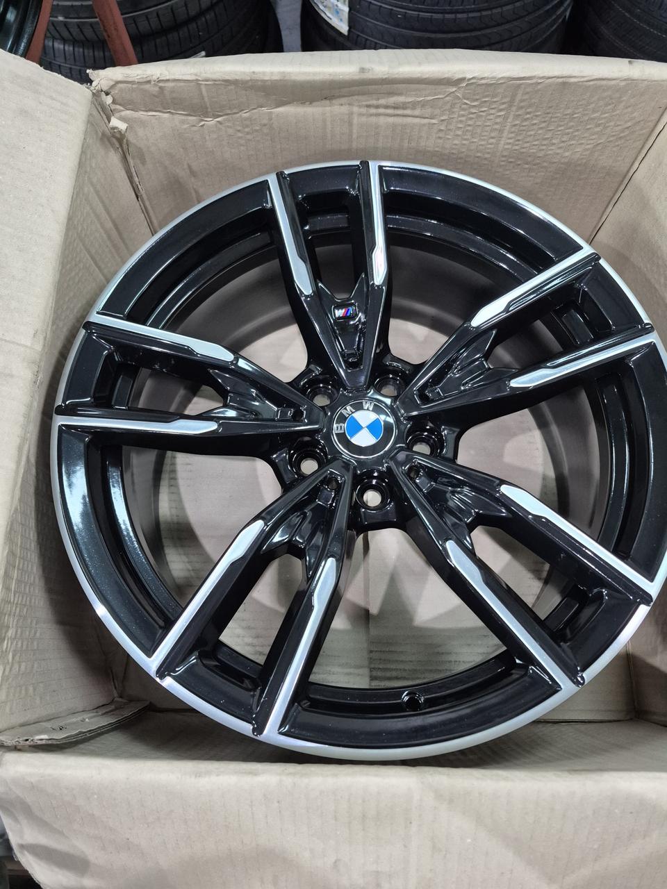 [판매] BMW G20 3시리즈 792M 19인치휠 정품 한대분
