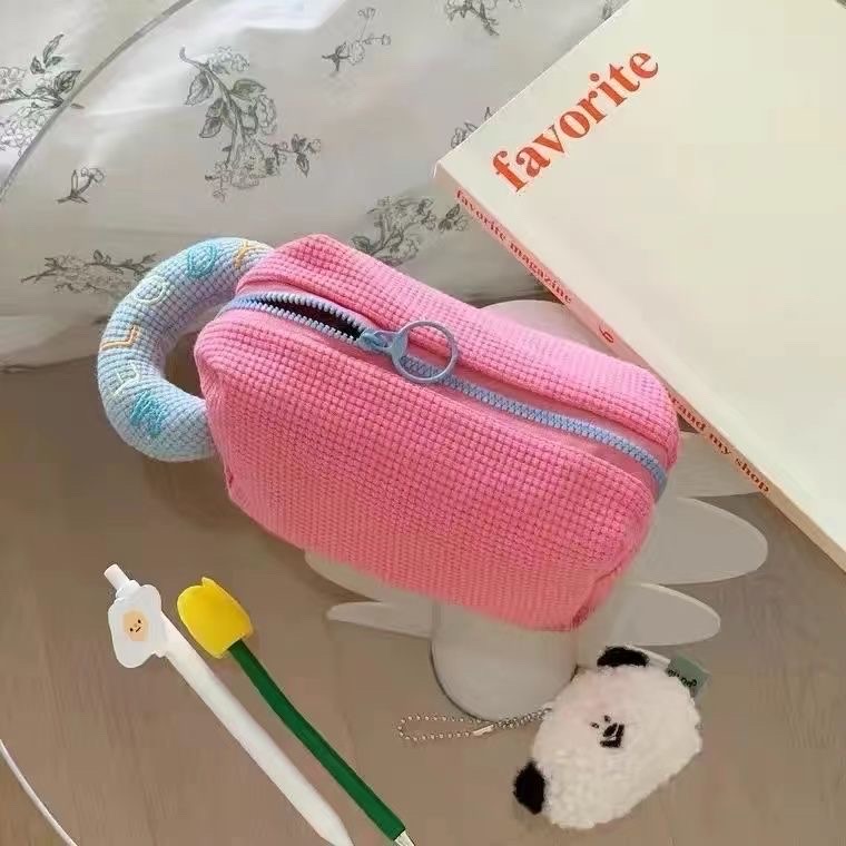 손잡이 파우치