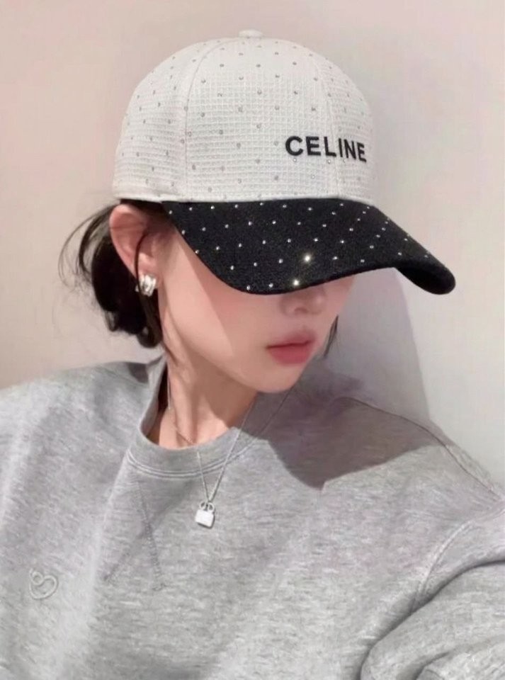 셀린느 여성 모자