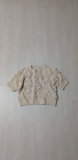 꽃패턴 반팔니트