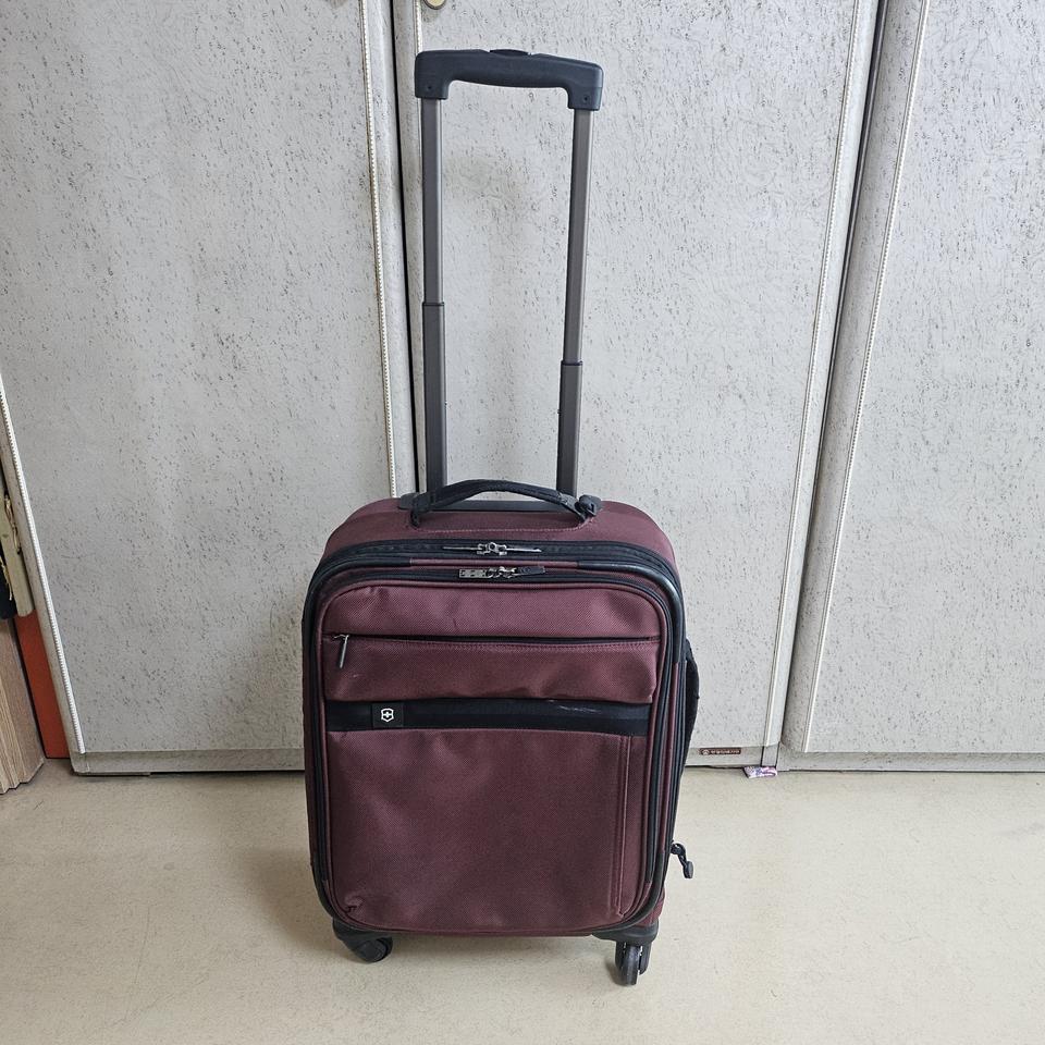 여행용캐리어 기내용가방 20인치 판매합니다